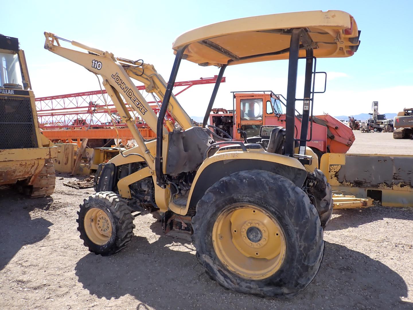 ./imagenes/INVOICE/2019/16546/RETROEXCAVADORAJOHN DEERE_110 (3).JPG